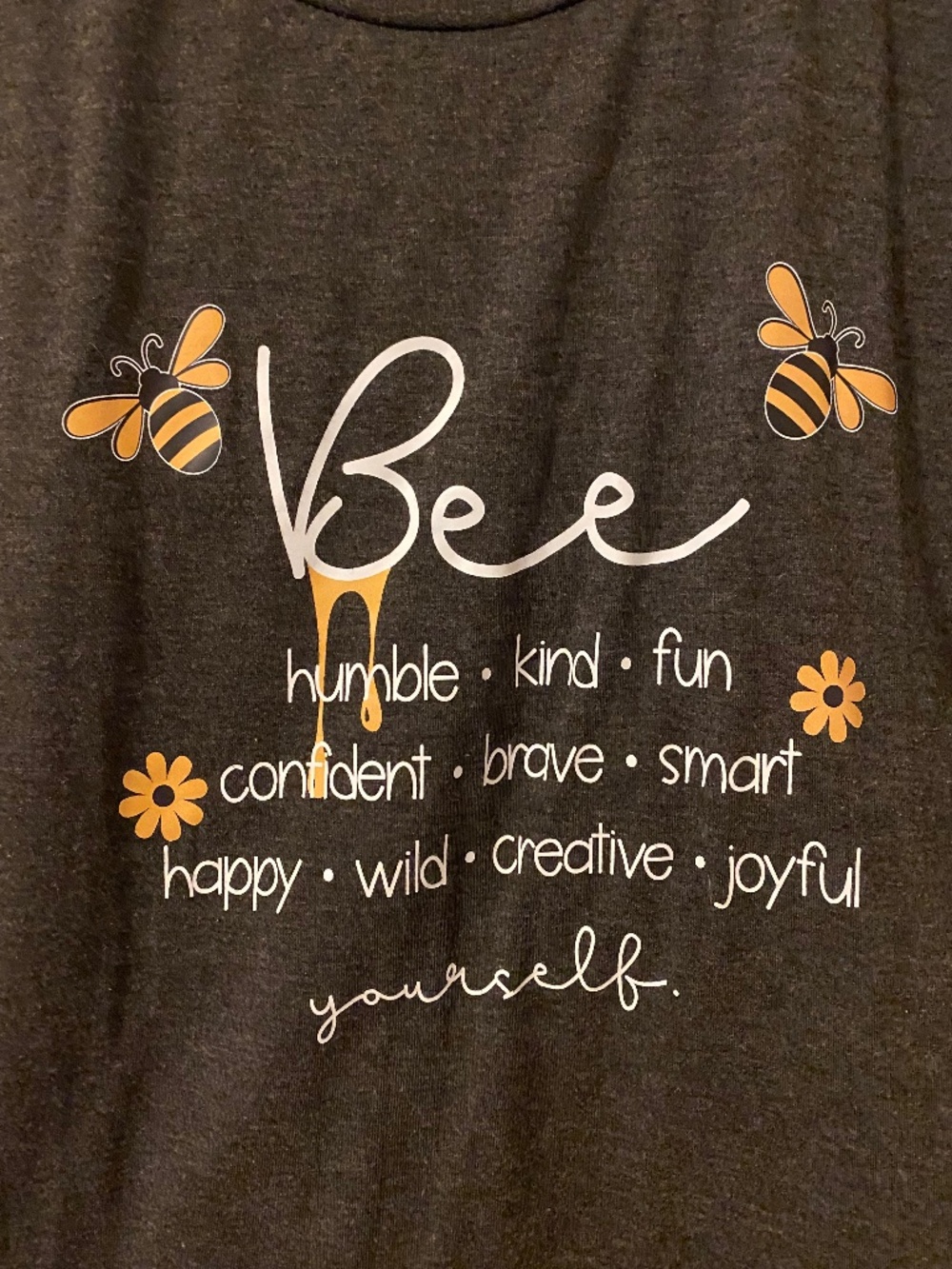 Bee tshirt size medium